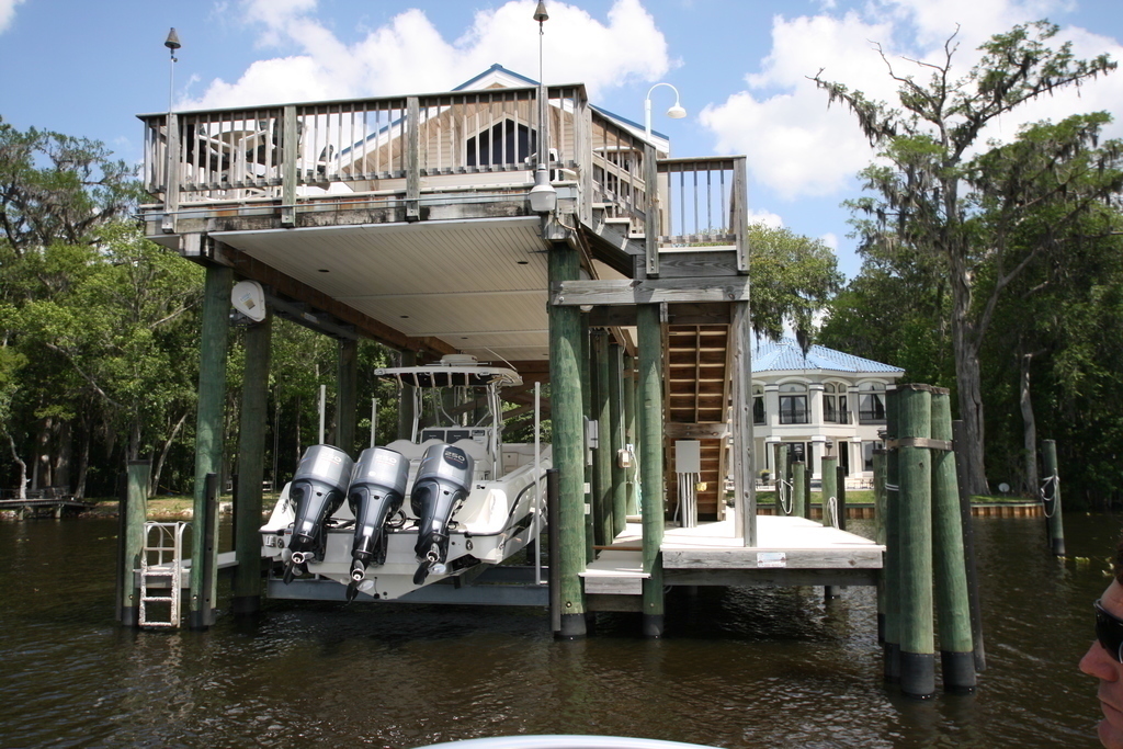 Boathouse Lifts by Davit Master